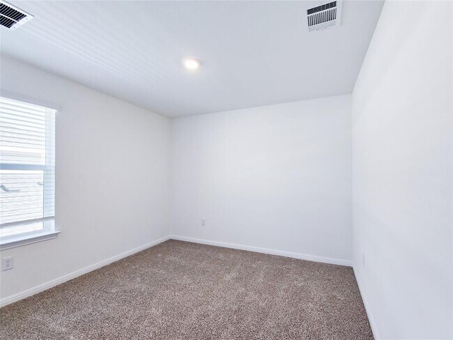 Building Photo - 2313 March Hare Trce