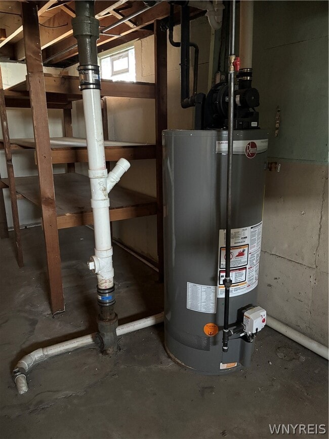 Building Photo - 42 Kerr Ave