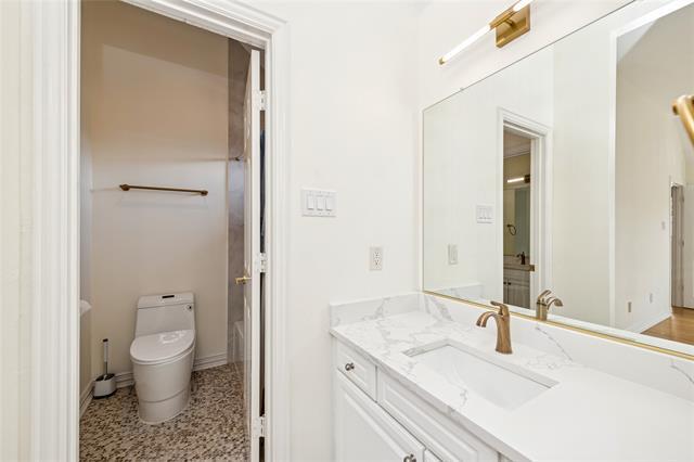 Building Photo - 2107 Spindletop Trail