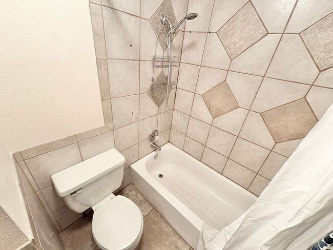 Building Photo - 12198 E Vassar Dr