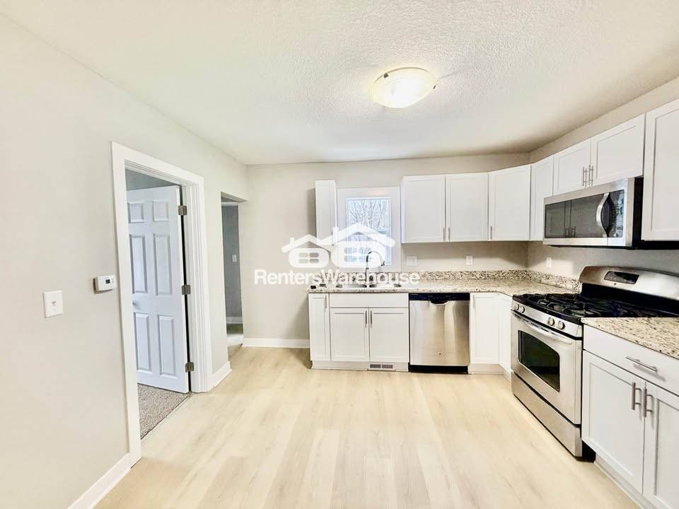 Building Photo - 3623 SW 9th St