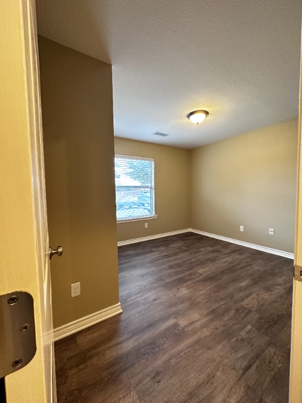 Building Photo - 5109 Graceland Dr