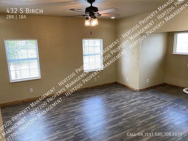 Building Photo - 432 S Birch-