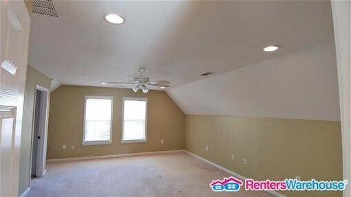 Building Photo - 1498 Deerwood Dr