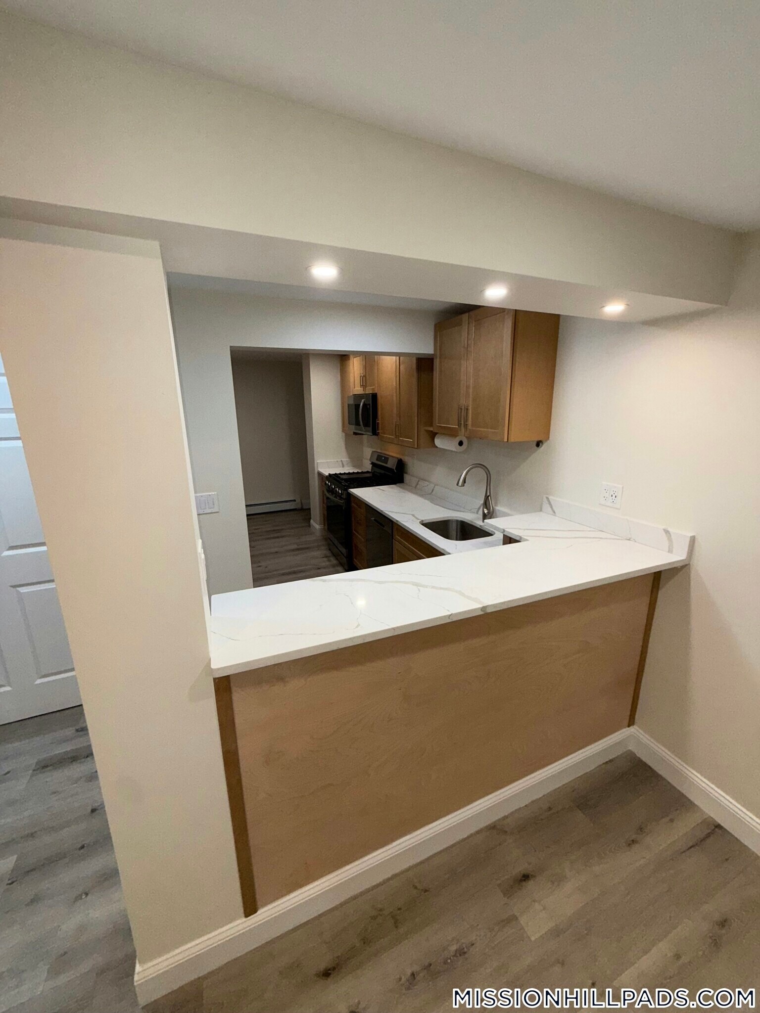 Building Photo - 26 Hazelwood St