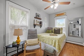 Building Photo - 792 Grove St