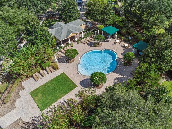 Building Photo - 6615 Helmsley Cir