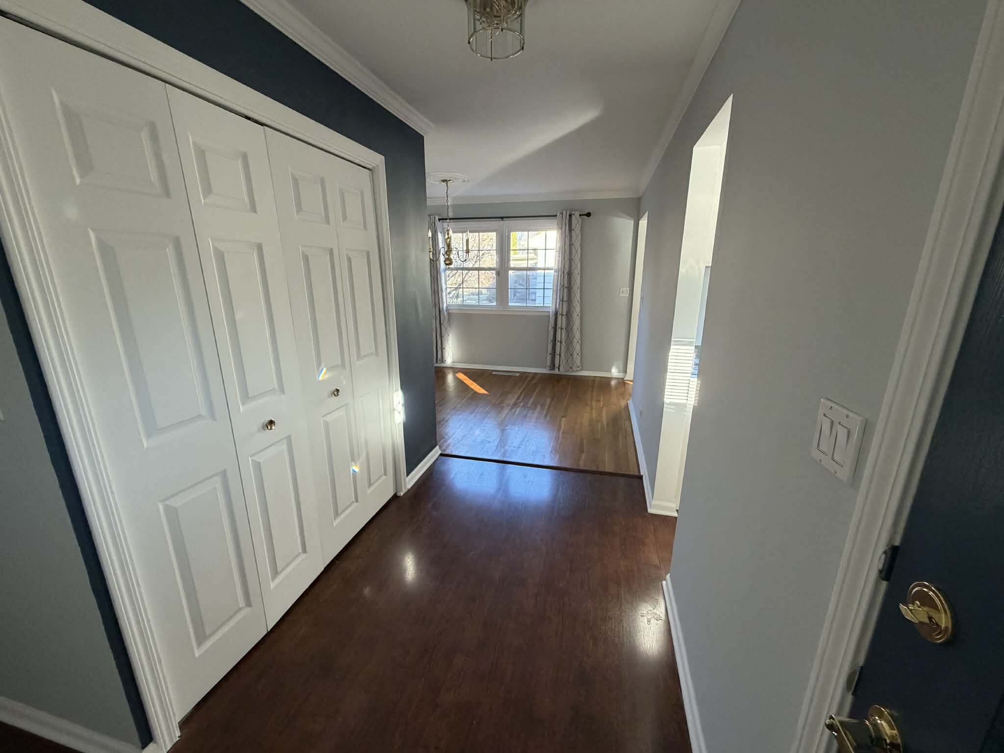 Building Photo - 1730 N Ridge Ave