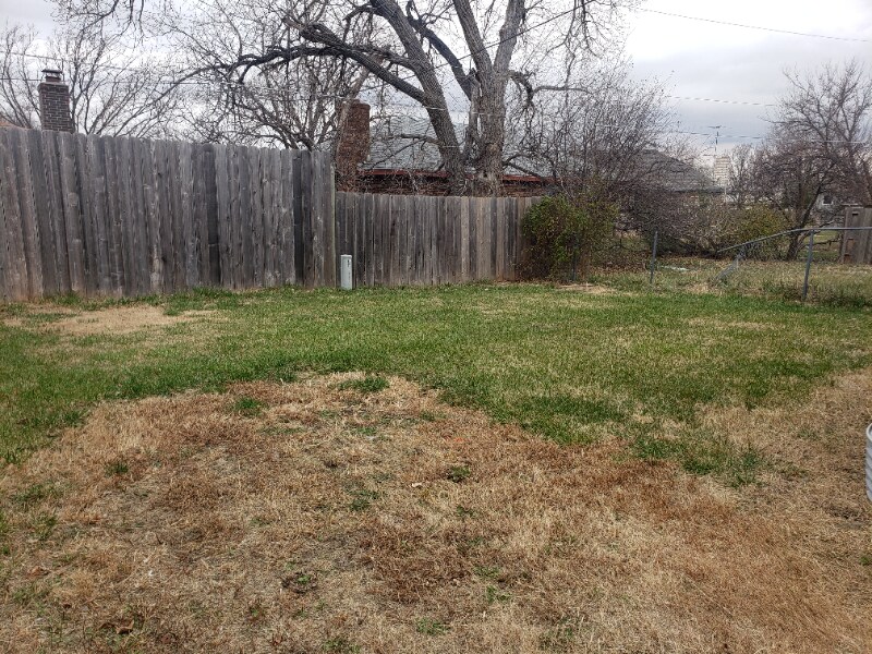 Building Photo - 3117 S Pinecrest St