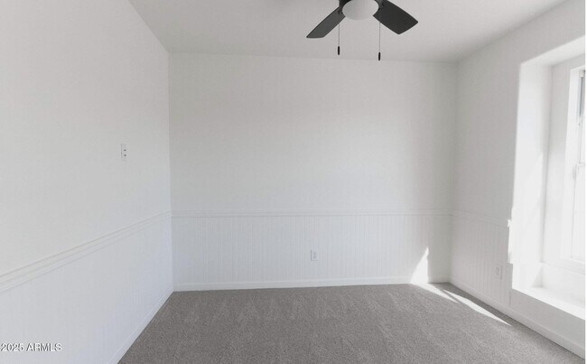 Building Photo - 12550 W Palm Ln