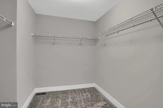 Building Photo - 121 Despina Dr