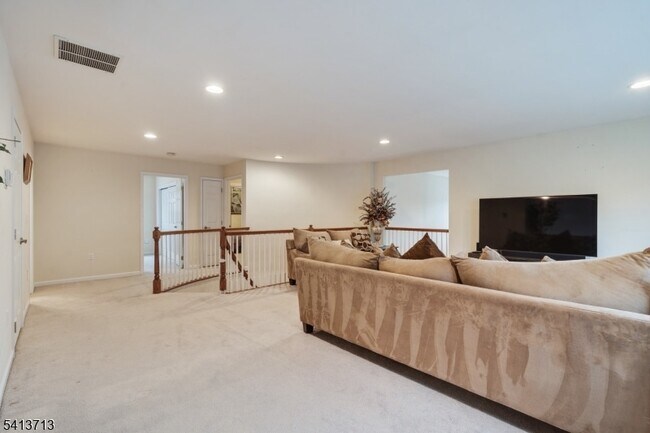 Building Photo - 47 Schindler Ct