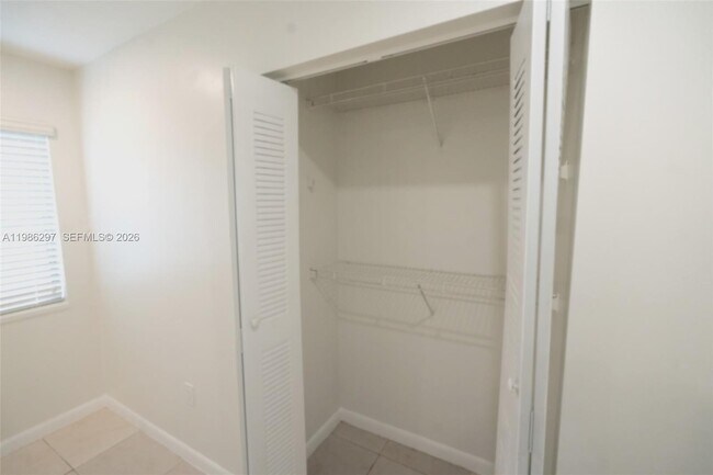 Building Photo - 21009 SW 124th Ave Rd