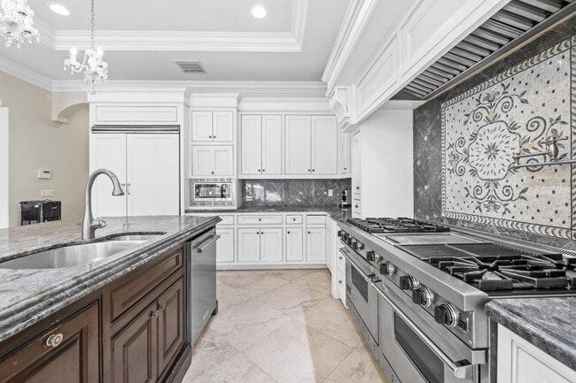Building Photo - 510 San Marco Dr