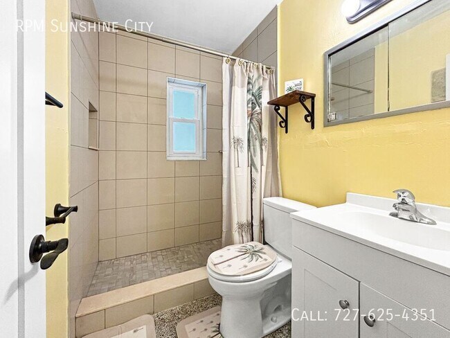 Building Photo - 11400 2nd St E