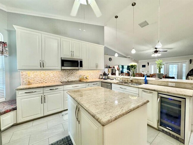 Building Photo - 13035 Royal George Ave