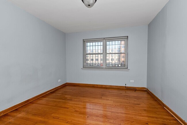 Interior Photo - 7770-78  S South Shore Drive Chicago, IL 60649