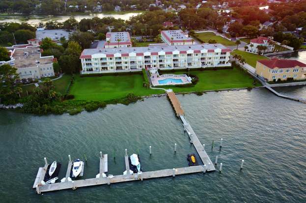 Building Photo - 157 Marine St