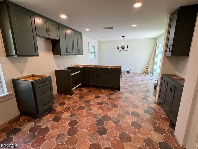 Building Photo - 4058 39th Ave N