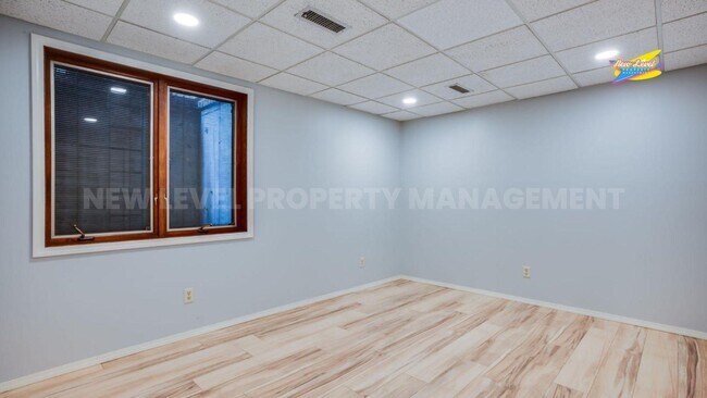 Building Photo - 3508 N Clarence St