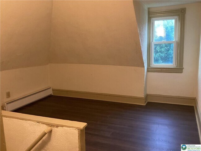 Building Photo - 809 Wood Ave