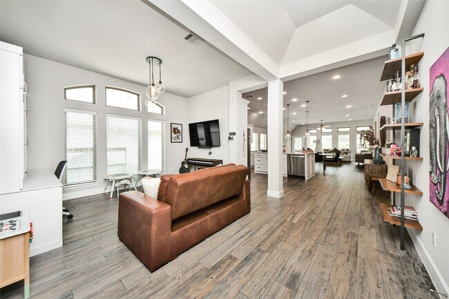 Building Photo - 2206 Forest Trace Ln