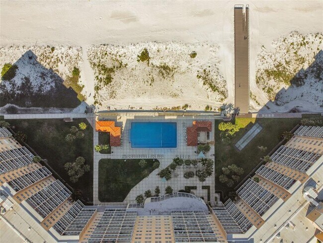 Building Photo - 880 Mandalay Ave