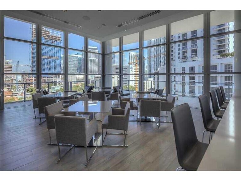 Building Photo - 1100 S Miami Ave