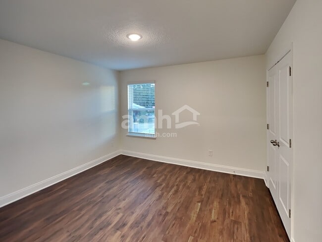 Building Photo - 6170 Little Blf Cir