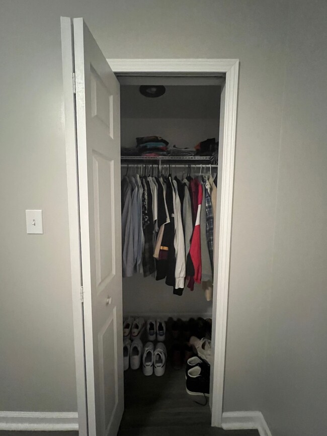 Closet - 1905 Brainard Ave