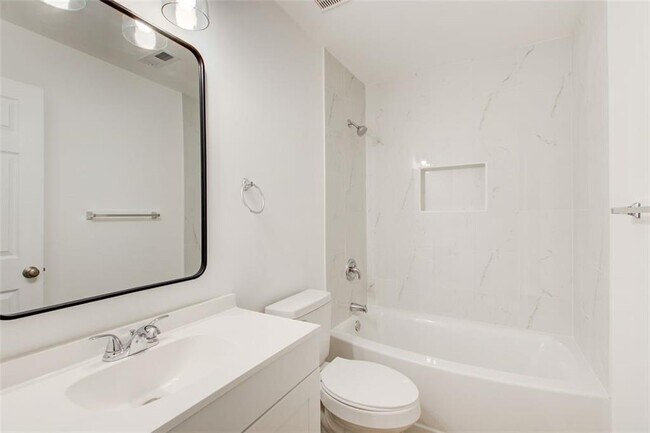 Building Photo - 510 Northridge Crossing Dr