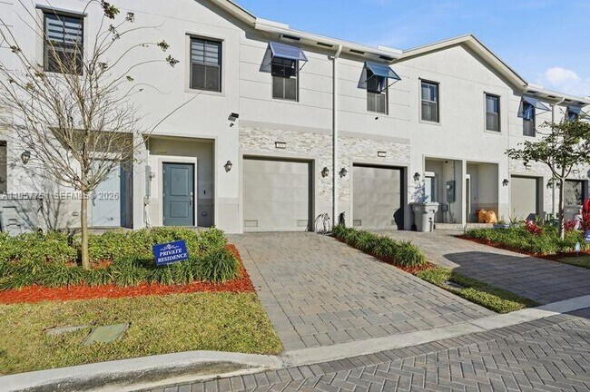 Building Photo - 816 NW 3rd Terrace