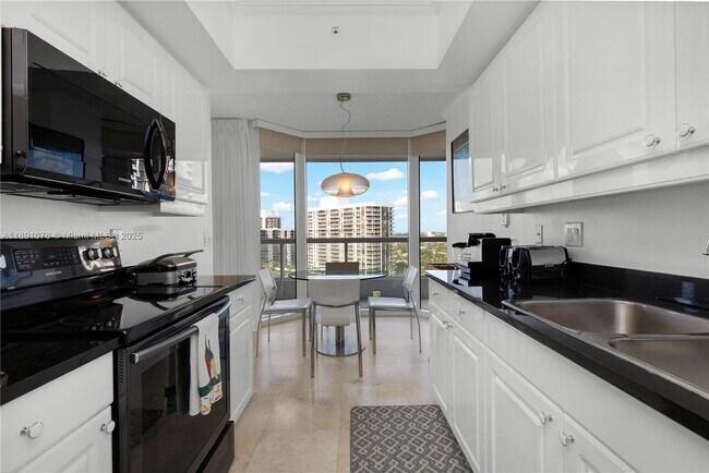 Building Photo - 21055 Yacht Club Dr