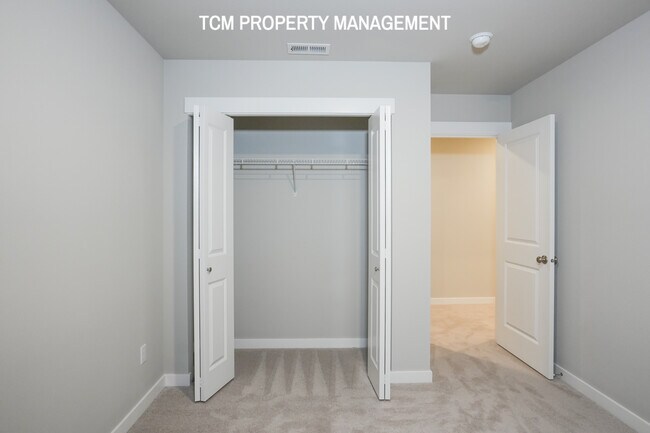 Building Photo - 18818-18813 13th Ave W