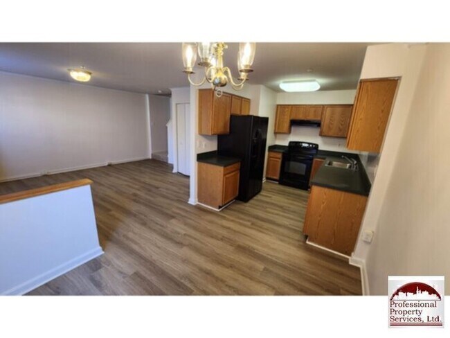 Building Photo - Beautiful 3 Level Townhouse In The Heart Of Frederick!