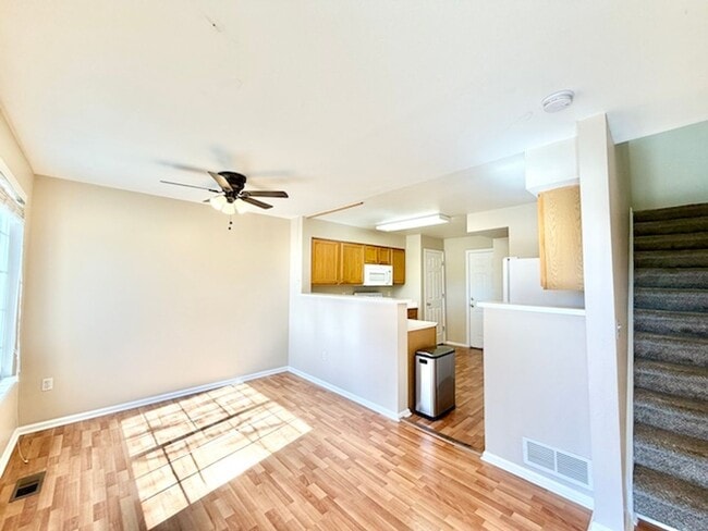 Building Photo - Westbury Farms 1-Bedroom