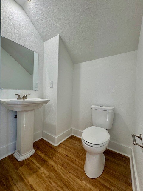 Building Photo - 1204 Nedra Dr