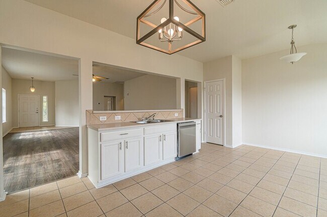 Building Photo - 13803 Laramie Hill