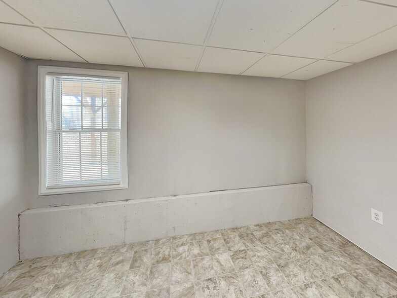 Building Photo - 178 Wyngate Ct