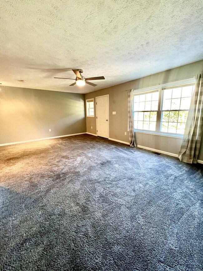 Building Photo - 3 Canyon Cove