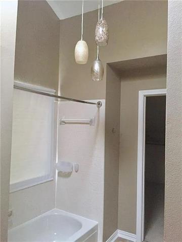 Building Photo - 2601 Nova Dr