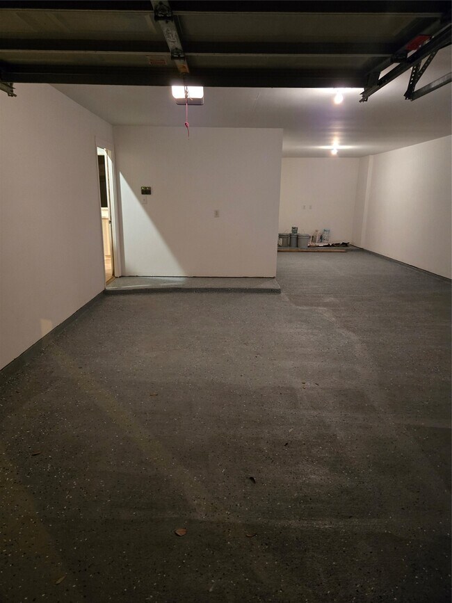 Building Photo - 3910 Champion Creek Ln