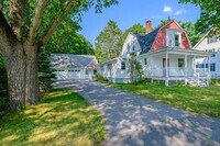 Building Photo - 22 Cedar St