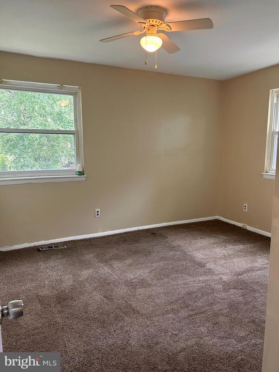 Building Photo - 1021 E Williams Cir