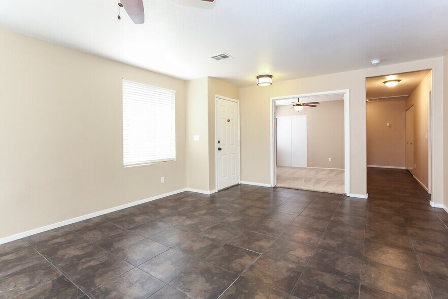 Building Photo - 5536 La Pelusa St