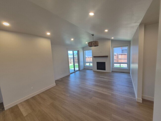 Building Photo - 3783 SW 47th St