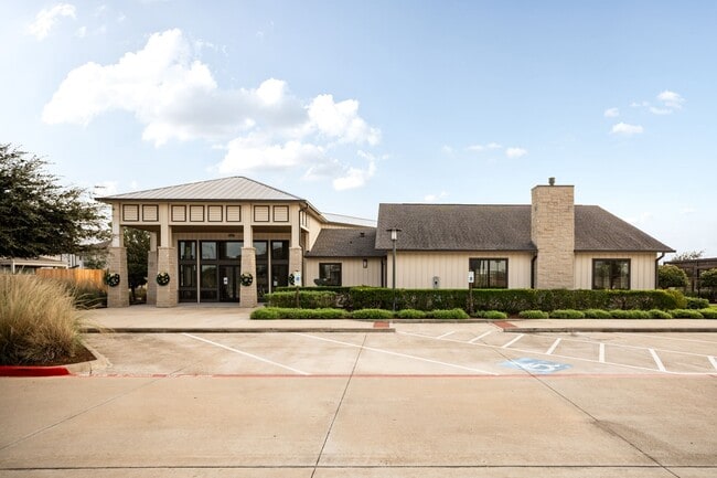 Building Photo - 9810 Falling Fern Ln