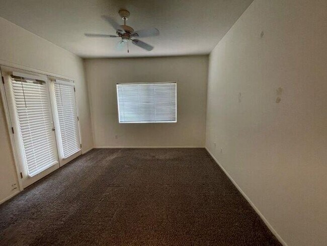 Building Photo - 7021 E Earll Dr