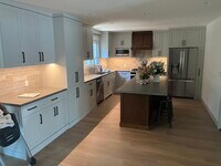 Building Photo - 545 Thumbelina Dr