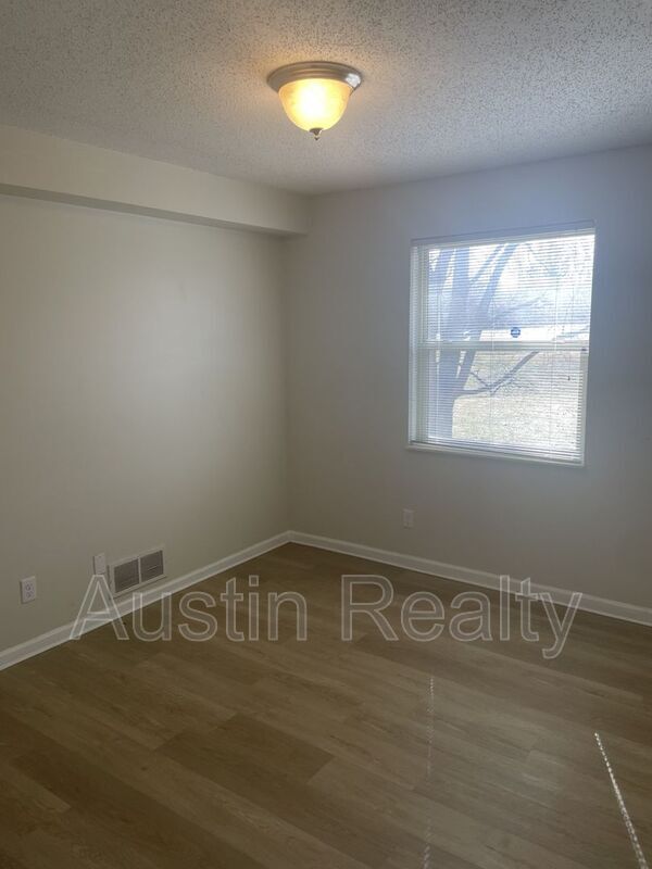 Building Photo - 1434 Willow Brook Cove Ct